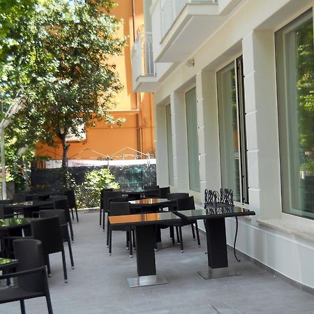 Hotel Favorita Cesenatico Dış mekan fotoğraf