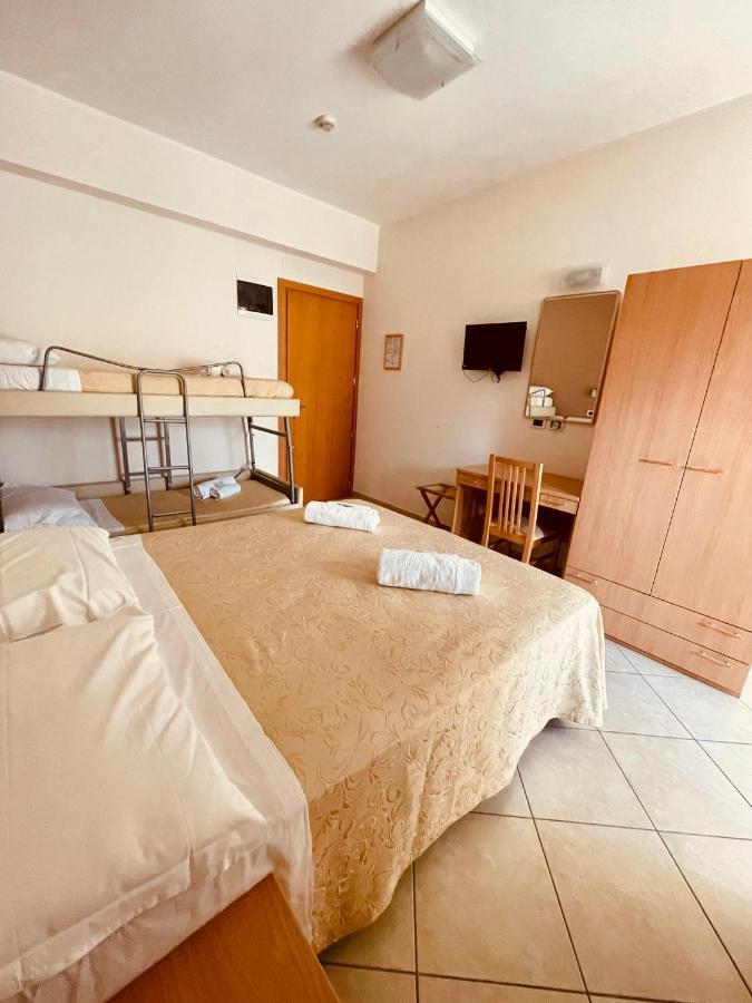 Hotel Favorita Cesenatico Dış mekan fotoğraf
