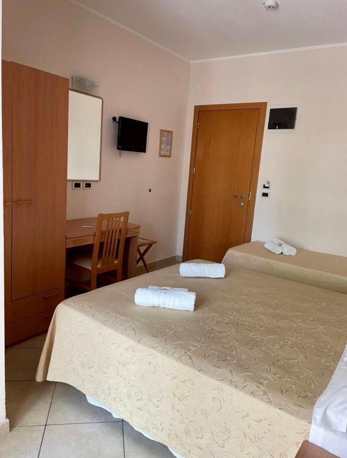 Hotel Favorita Cesenatico Dış mekan fotoğraf