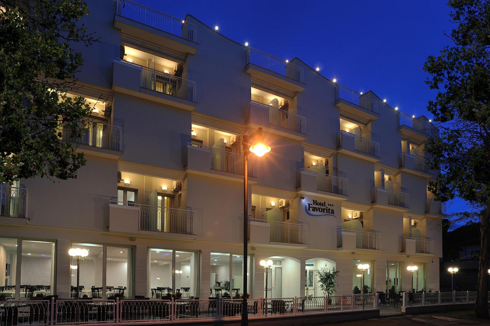 Hotel Favorita Cesenatico Dış mekan fotoğraf