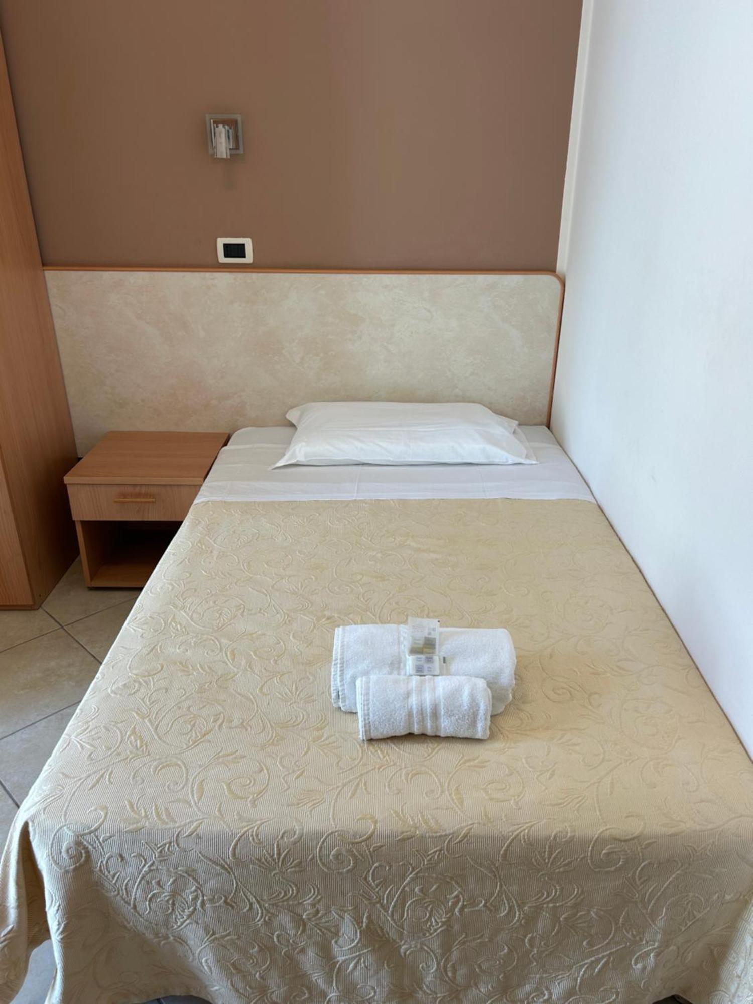 Hotel Favorita Cesenatico Dış mekan fotoğraf