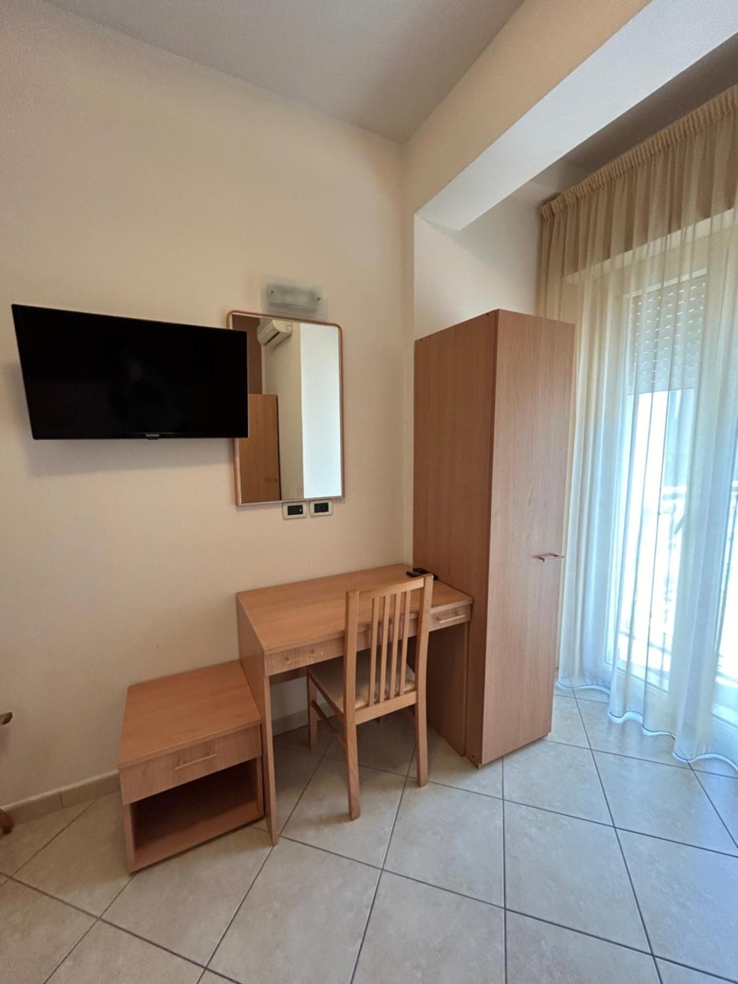 Hotel Favorita Cesenatico Dış mekan fotoğraf