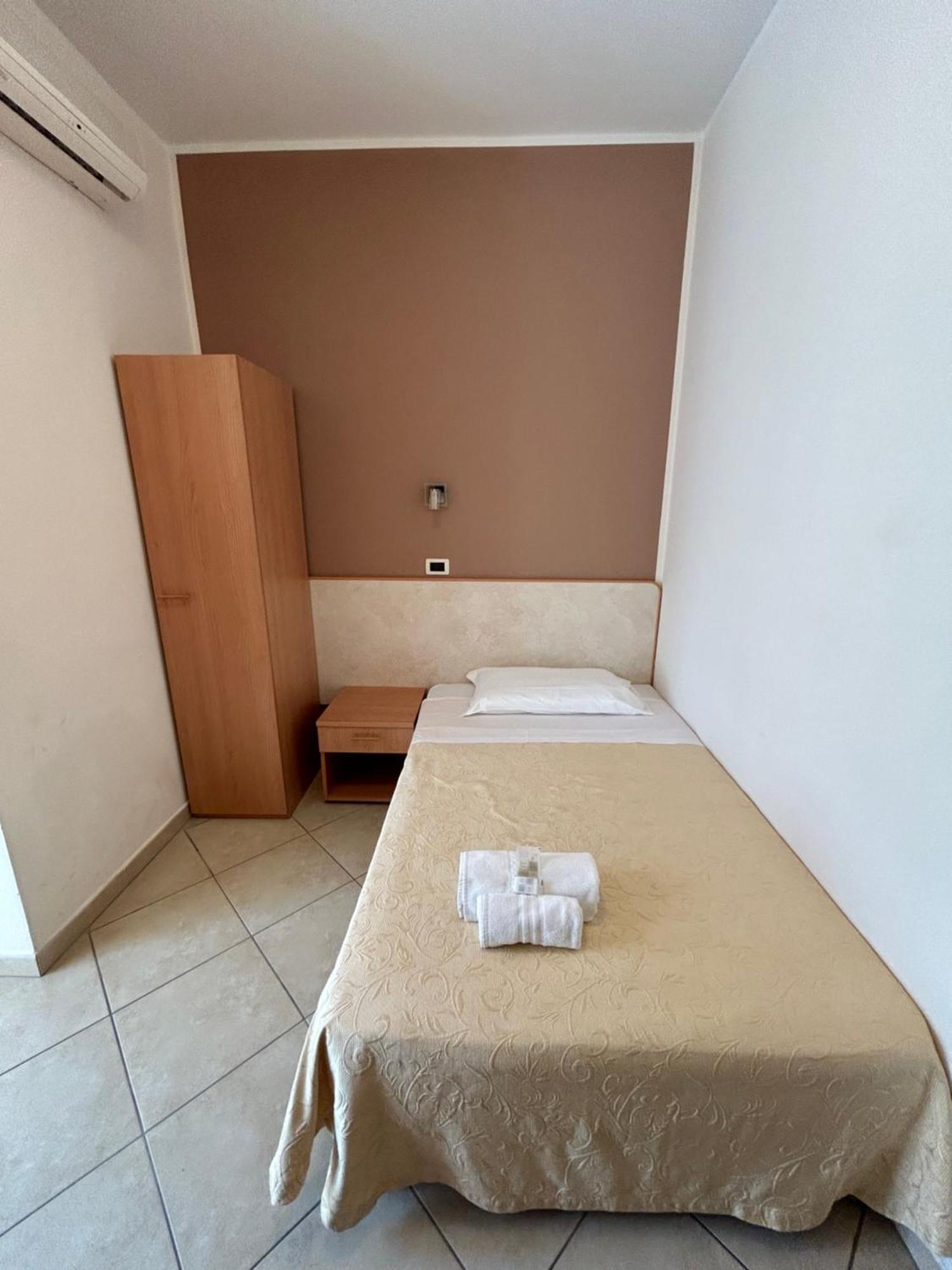Hotel Favorita Cesenatico Dış mekan fotoğraf