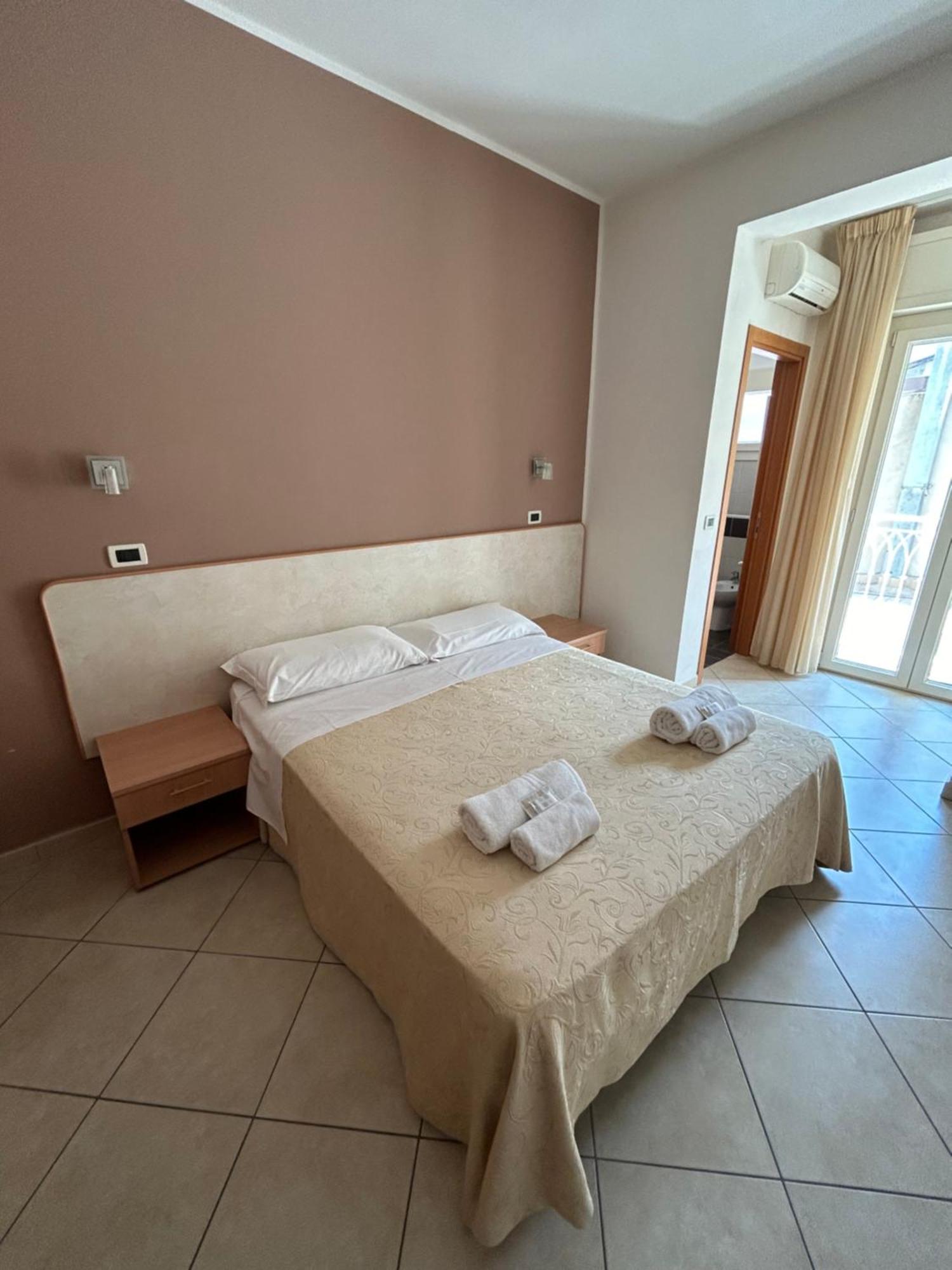 Hotel Favorita Cesenatico Dış mekan fotoğraf