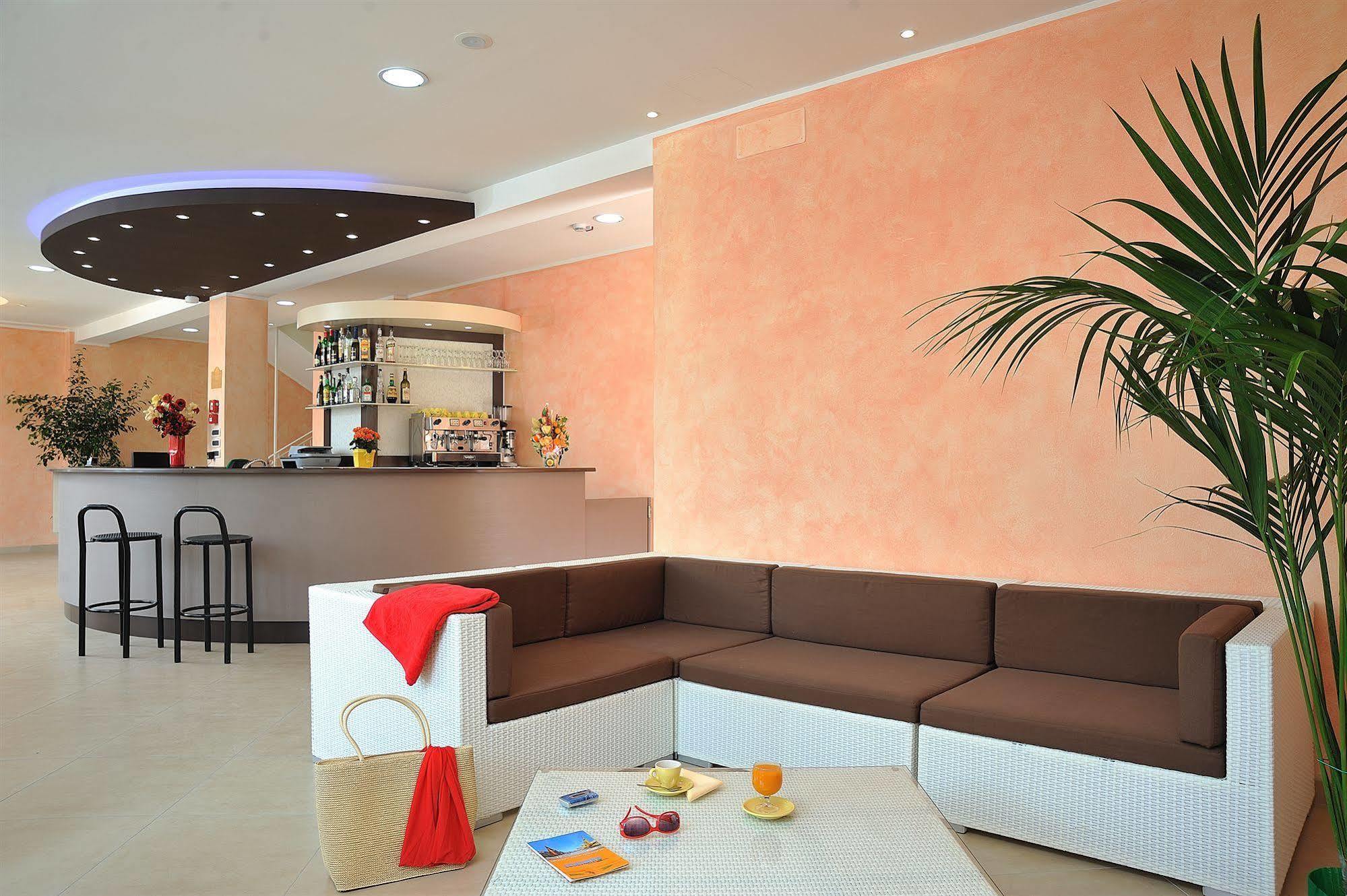 Hotel Favorita Cesenatico Dış mekan fotoğraf