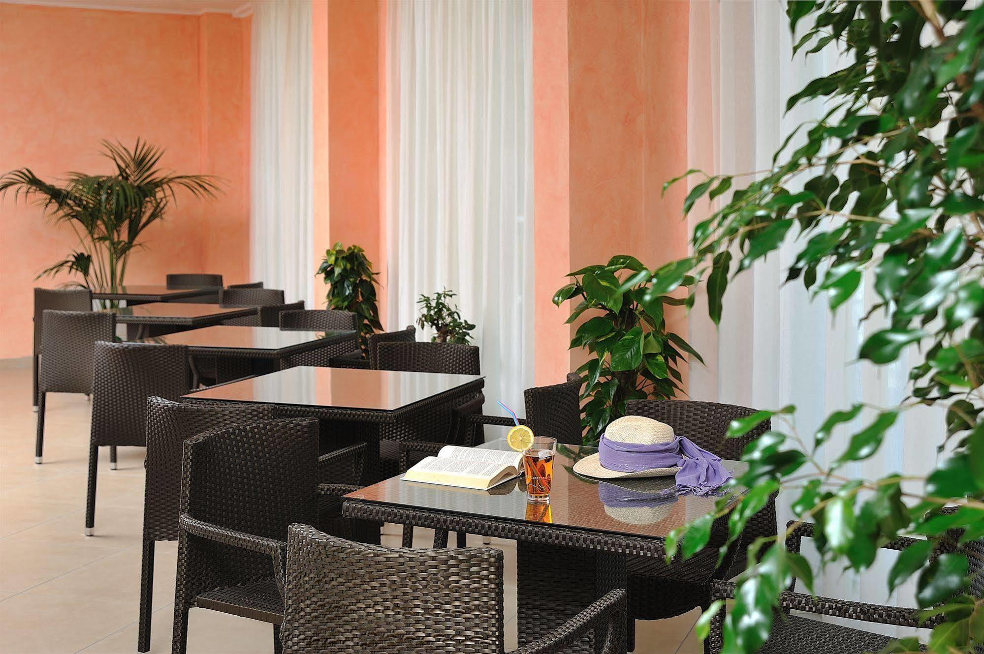 Hotel Favorita Cesenatico Dış mekan fotoğraf