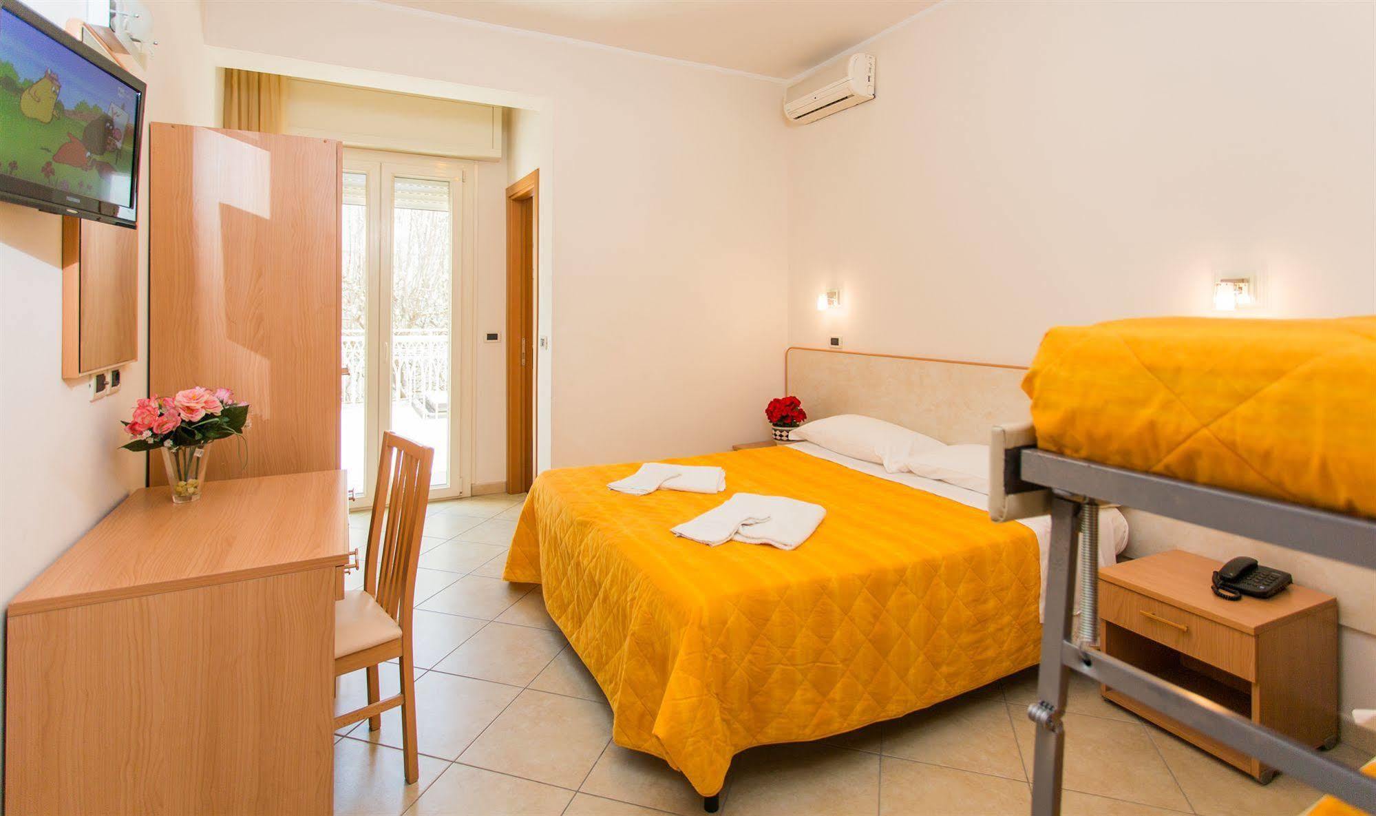 Hotel Favorita Cesenatico Dış mekan fotoğraf
